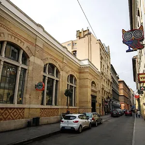 A37 Awesome Budapest