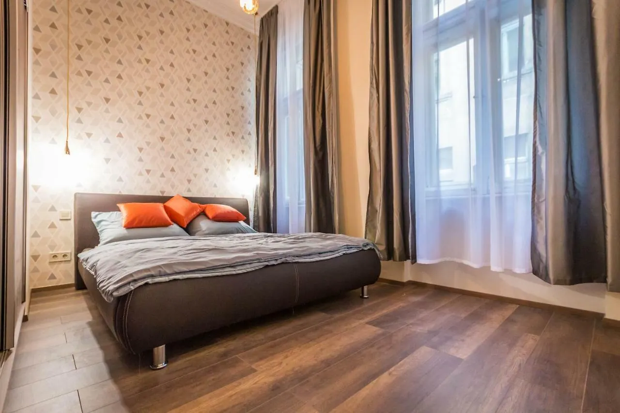 Fashion Street Apartments Βουδαπέστη 0*,